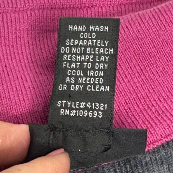 Athleta gray merino wool 1/4 zip sweater with pink and orange trim size 1X - Picture 8 of 13